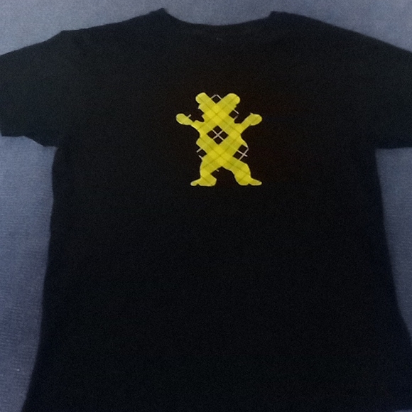 Grizzly Gummi bear plaid graphic t - Picture 2 of 4